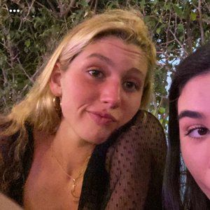 Meet your Posher, Isabelle